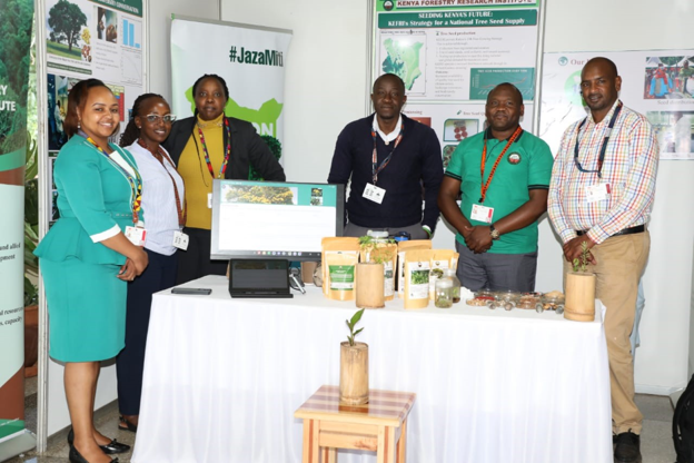 KEFRI Staff at KEFRI Stand during the Seventh Session of the United Nations Environment Assembly, Nairobi